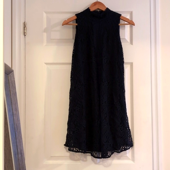 Ashley Mason Mock Neck Lace Shift Dress - XS - NAVY - Picture 2 of 4
